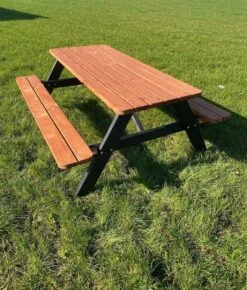 Goedkopepicknicktafels.nl | Zwart Bruine XL Picknicktafel Bruno | Tuintafel 6 Persoons | Bruin Zwart Gespoten Gedroogd Grenen Hout! -Tuingereedschap Serie Winkel 1021x1200