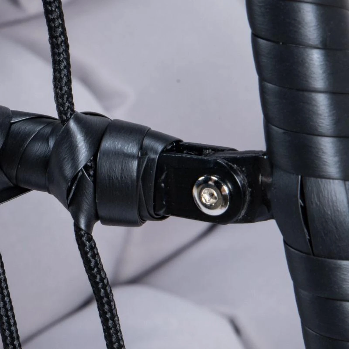 Merkloos Hangstoel Norway - Zwart Wicker & Touw Luxe Egg Hangstoel Met Dikke Antraciete Kussens Met Frame - Inklapbare Basket 9 Merkloos Hangstoel Norway - Zwart Wicker & Touw Luxe Egg Hangstoel Met Dikke Antraciete Kussens Met Frame - Inklapbare Basket - Afbeelding 7