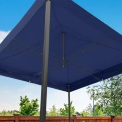 LifeGoods Partytent - 3x3 M - Zijwanden - Easy Up - Opvouwbaar - Waterdicht - Draagtas Met Wieltjes - Donkerblauw 21 LifeGoods Partytent - 3x3 M - Zijwanden - Easy Up - Opvouwbaar - Waterdicht - Draagtas Met Wieltjes - Donkerblauw -Tuingereedschap Serie Winkel 1200x1200 1656