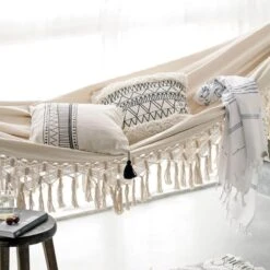 QUVIO Hangmat Voor In De Tuin - Tuinstoelen - Reishangmat Voor Camping, Outdoor En Reizen - Hamock - Katoen Ademend - Maximale Belasting Van 250KG - Lig Oppervlak Van 180 Cm - Geschikt Voor 1 Persoon - Beige -Tuingereedschap Serie Winkel 1200x1200 1964