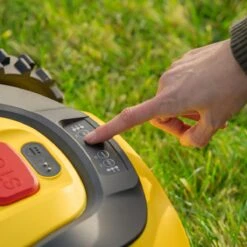 Powerplus POWXG6305 Robotmaaier - 18V - Voor Gazons Tot Ca. 500m² - Maaibreedte 180mm - Incl. Laadstation En Accessoires -Tuingereedschap Serie Winkel 1200x1200 277