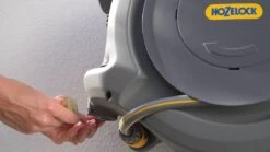 Hozelock AutoReel Slangenhouder / Wandslangbox 20m - Ø12,5mm -Tuingereedschap Serie Winkel 1200x675 55