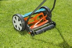 GARDENA Kooimesmaaier 330 Grasmaaier - Maaibreedte 33 Cm - Gazons Tot Ca. 150 M² -Tuingereedschap Serie Winkel 1200x799 118