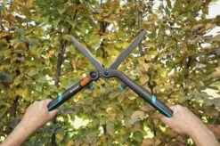 GARDENA - 2 In 1 EnergyCut Heggenschaar - 2.5x Meer Kracht - Totale Lengte 60 Cm -Tuingereedschap Serie Winkel 1200x799 52