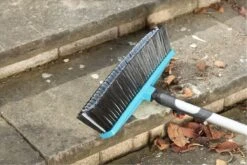 GARDENA Combi System Straatbezem - Aanbevolen Steellengte 130-150 Cm -Tuingereedschap Serie Winkel 1200x800 213