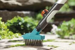 GARDENA Combisysteem Voegenborstel M Metaal - Aanbevolen Steellengte 130 /150 Cm -Tuingereedschap Serie Winkel 1200x800 247
