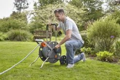 GARDENA - AquaRoll L CleverRoll L Easy Set Slangenwagen - Maximaal 50 Meter - Verstelbare Handgreep -Tuingereedschap Serie Winkel 1200x800 651