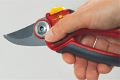 WOLF-Garten Snoeischaar "Premium Plus" RR 4000 - Max. Knipdiameter 22 Mm - Links- En Rechtshandige - Softinleg Handgreep - Snijhoek 30° - Voor Grote Handen - Vervangbare Messen 21 WOLF-Garten Snoeischaar "Premium Plus" RR 4000 - Max. Knipdiameter 22 Mm - Links- En Rechtshandige - Softinleg Handgreep - Snijhoek 30° - Voor Grote Handen - Vervangbare Messen -Tuingereedschap Serie Winkel 1200x800 67