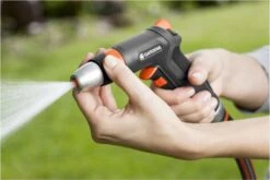 GARDENA - Premium Reinigingssproeier Spuitpistool - Metaal - Voor Reiniging En Bewatering -Tuingereedschap Serie Winkel 1200x800 696