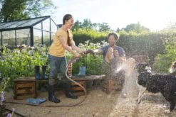 GARDENA - Premium Reinigingssproeier Spuitpistool - Metaal - Voor Reiniging En Bewatering -Tuingereedschap Serie Winkel 1200x800 697