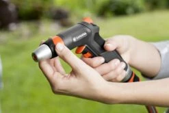 GARDENA - Premium Reinigingssproeier Spuitpistool - Metaal - Voor Reiniging En Bewatering -Tuingereedschap Serie Winkel 1200x800 698