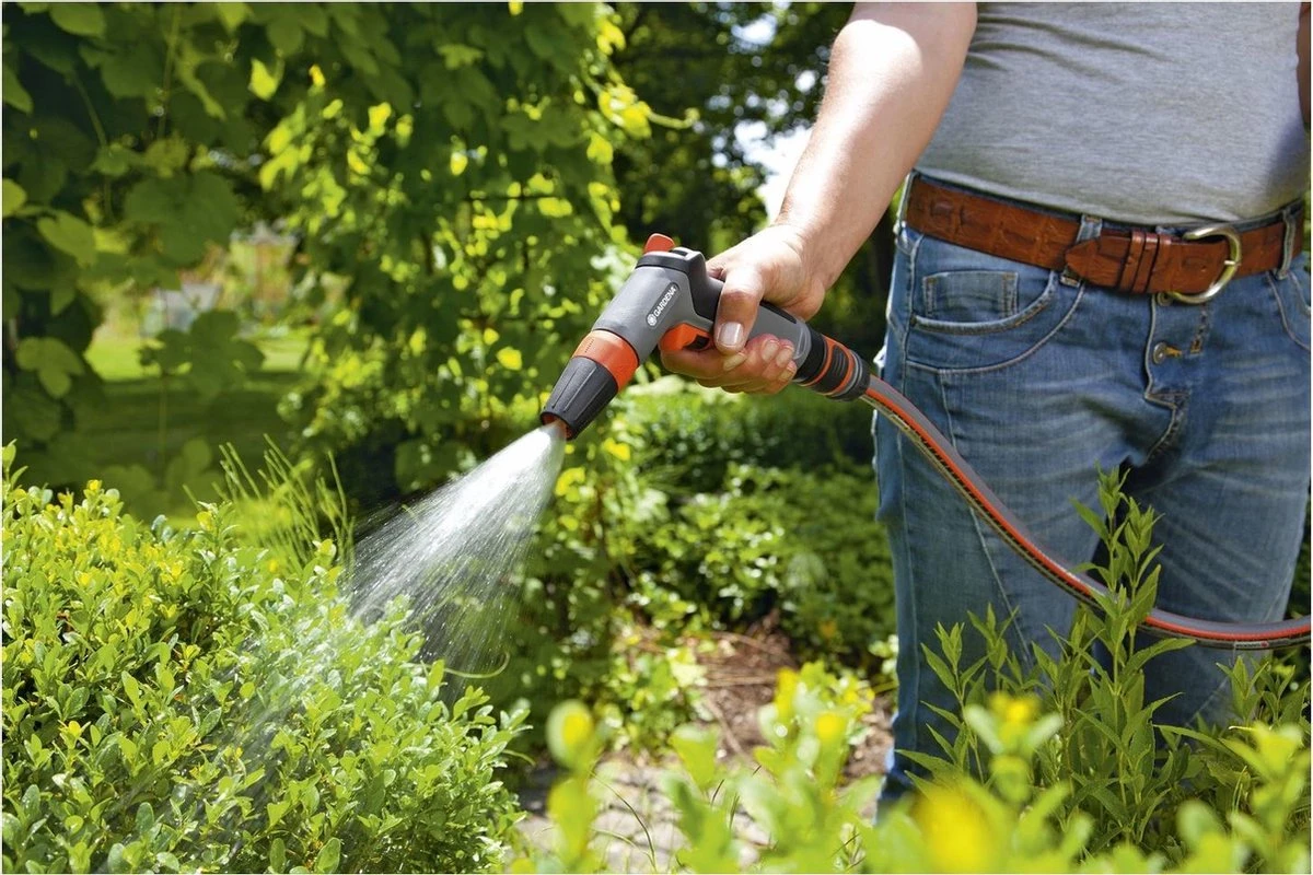 GARDENA - Classic Reinigingspistool - Spuitpistool - Traploos Instelbaar 5 GARDENA - Classic Reinigingspistool - Spuitpistool - Traploos Instelbaar - Afbeelding 3