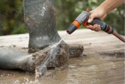 GARDENA - Comfort Reinigingsbroes - Spuitpistool - Traploos Instelbaar -Tuingereedschap Serie Winkel 1200x800 706