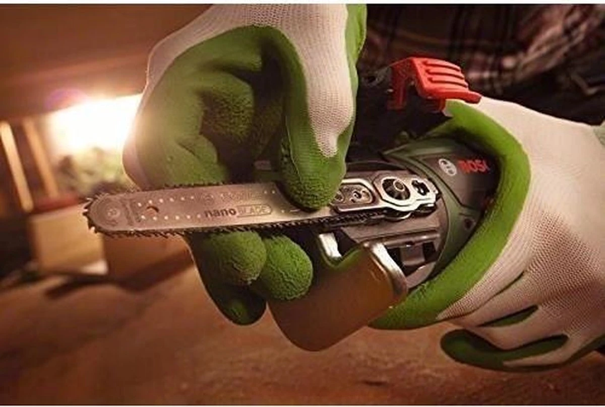 Bosch EasyCut 12 Accu Microkettingzaag - Met 1 X 12 V Accu En Lader 12 Bosch EasyCut 12 Accu Microkettingzaag - Met 1 X 12 V Accu En Lader - Afbeelding 10