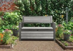 Keter - Hudson Bench Box - 2-zits Bank - Opbergbox - Hout Look & Feel - 227L - 138x63x89cm - Antraciet -Tuingereedschap Serie Winkel 1200x841 4