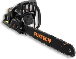 FUXTEC Kettingzaag Benzine - 61,5cc 2-takt - 51cm / 20 Inch Zwaardlengte - Incl. Zaagblad & Ketting - FX-KS262 - Black Edition -Tuingereedschap Serie Winkel 1200x934 2