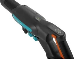 GARDENA - AquaClean 24/18V Solo - Middendrukreiniger 24 Bar -Tuingereedschap Serie Winkel 1200x959 3