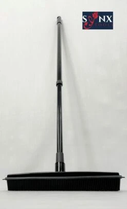 Synx Tools Zachte Bezem Rubberen Zwart 30cm Vloertrekker Binnen Bezem - Pet Hair Remover Bezems - Huisdierhaar Verwijderaar En Kappersbezem Met Steel - Vloertrekkers Met Bezemsteel - Vloertrekker Badkamer - 60/120 Cm Steel -Tuingereedschap Serie Winkel 729x1200