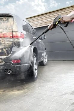 Kärcher K2 Compact Car Hogedrukreiniger - 110 Bar - 20 M² Per Uur -Tuingereedschap Serie Winkel 799x1200 20