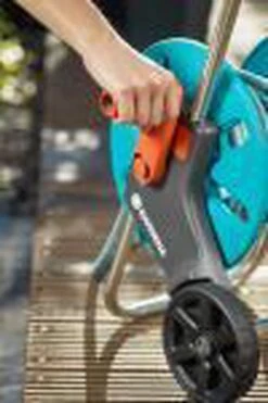 GARDENA AquaRoll S Slangenwagen - Verstelbare Handgreep - Excl. Tuinslang -Tuingereedschap Serie Winkel 800x1200 133
