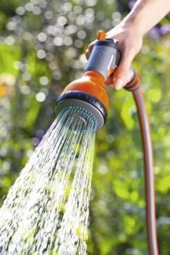 GARDENA - Classic- Multifunctionele Broeskop - Exclusief Verlengsteel -Tuingereedschap Serie Winkel 800x1200 177