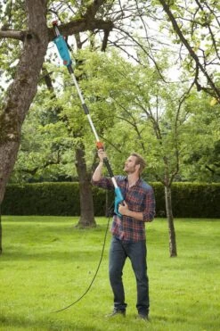 GARDENA - TCS 720/20 Kettingzaag - Max Bereik 4.40m -Tuingereedschap Serie Winkel 800x1200 42