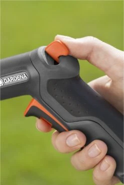 GARDENA - Premium Reinigingssproeier Spuitpistool - Metaal - Voor Reiniging En Bewatering -Tuingereedschap Serie Winkel 801x1200 23