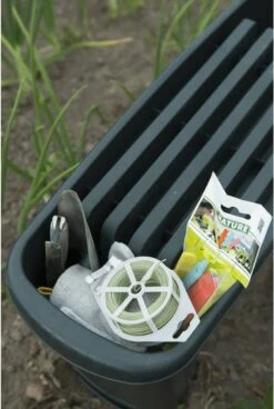 Nature - Tuinkruk 2-in-1 - Tuinzit/-knielkruk - Tuin Werkbank - Grijs - H34 X 66 X 25cm 15 Nature - Tuinkruk 2-in-1 - Tuinzit/-knielkruk - Tuin Werkbank - Grijs - H34 X 66 X 25cm -Tuingereedschap Serie Winkel 805x1200 3