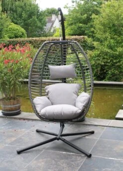 Lowander Egg Hangstoel Cocoon - Voor Binnen & Buiten - Met Standaard - Incl. Kussens 12 Lowander Egg Hangstoel Cocoon - Voor Binnen & Buiten - Met Standaard - Incl. Kussens -Tuingereedschap Serie Winkel 862x1200 3
